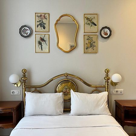 Irin Hotel อองทีบส์ ภายนอก รูปภาพ