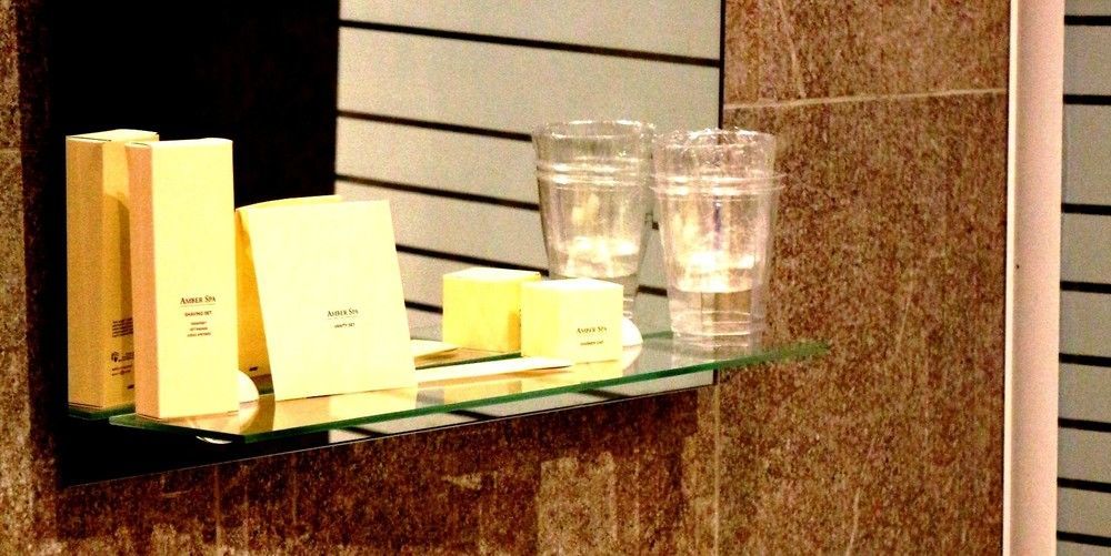 Irin Hotel อองทีบส์ ภายนอก รูปภาพ